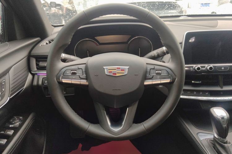Used Cadillac CT4 2022 28T Fashion Edition Steering Wheel