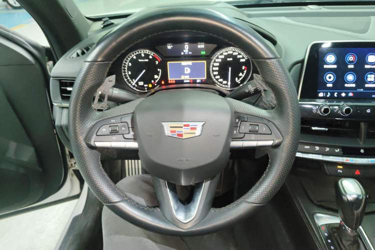 Used Cadillac CT4 2022 28T Prestige Edition Steering Wheel