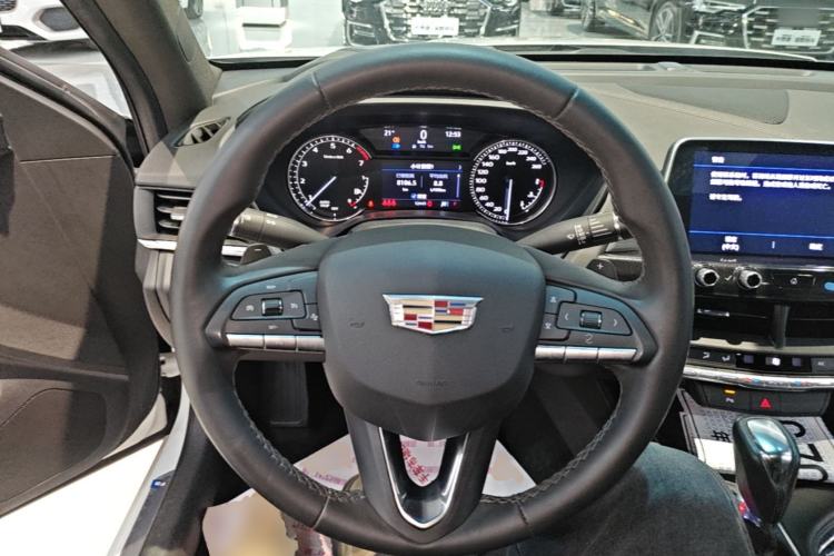 Used Cadillac CT4 2022 28T Fashion Edition Steering Wheel