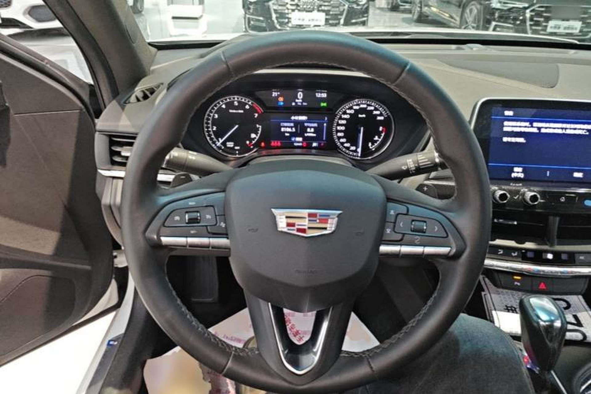Used Cadillac CT4 2022 28T Fashion Edition Steering Wheel