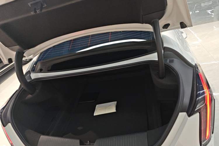 Used Cadillac CT4 2022 28T Fashion Edition Trunk