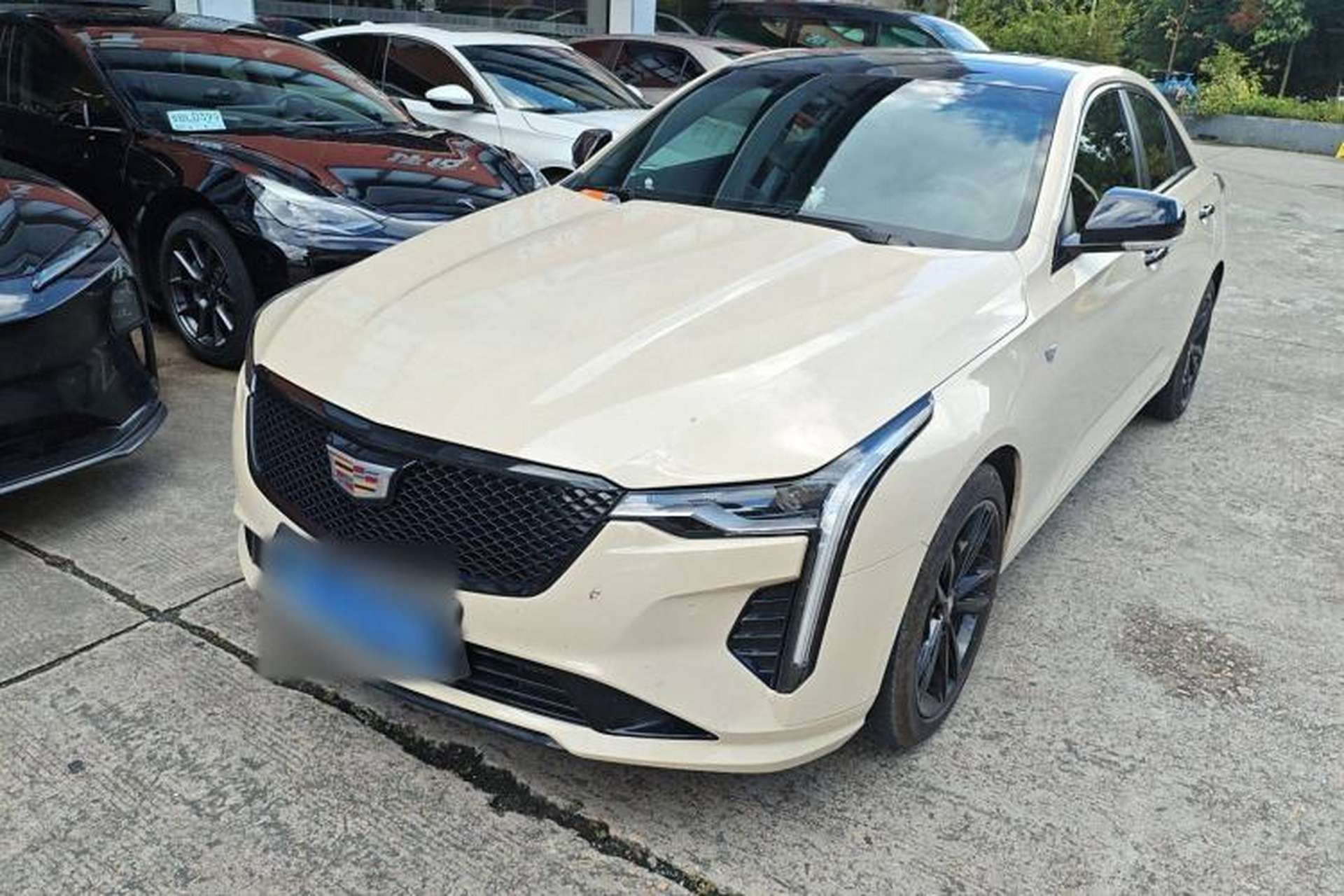 Used Cadillac CT4 2022 28T Luxury Edition Front Left 45 Deg