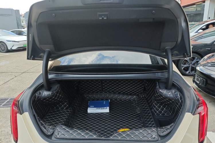 Used Cadillac CT4 2022 28T Luxury Edition Trunk