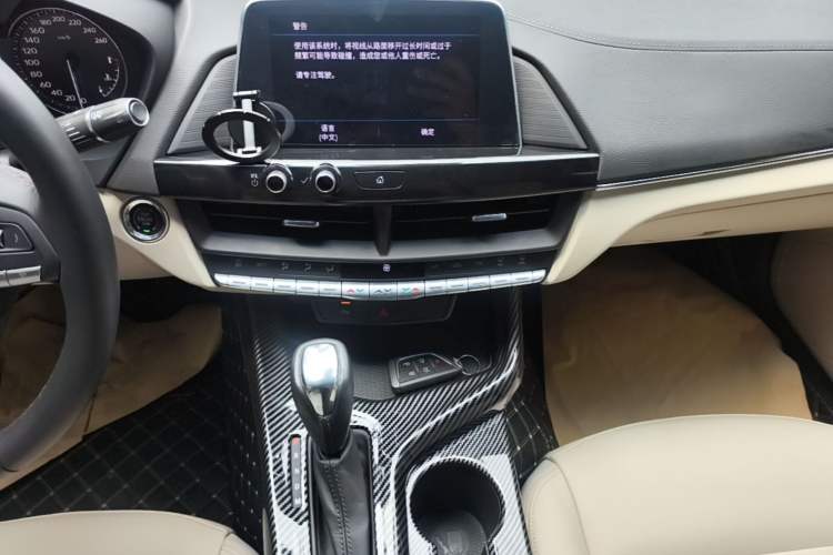 Used Cadillac CT4 2023 25T Fashion Edition Audio And AC Panel