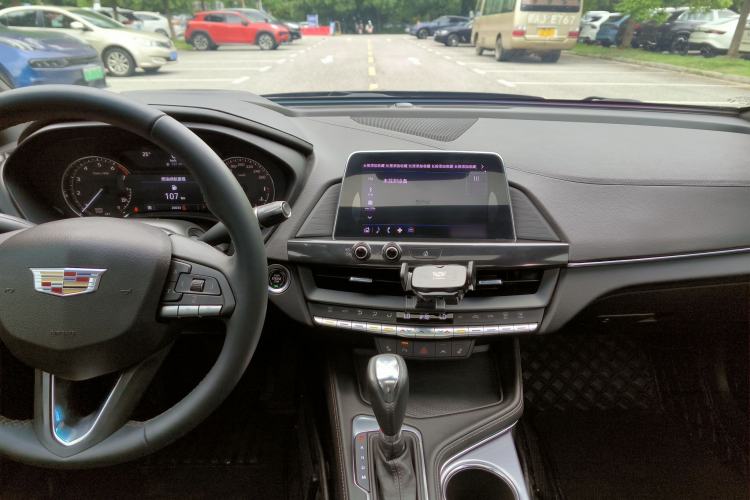 Used Cadillac CT4 2023 28T Luxury Version Audio And AC Panel