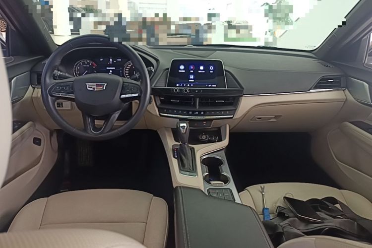 Used Cadillac CT4 2023 25T Luxury Model Center Console
