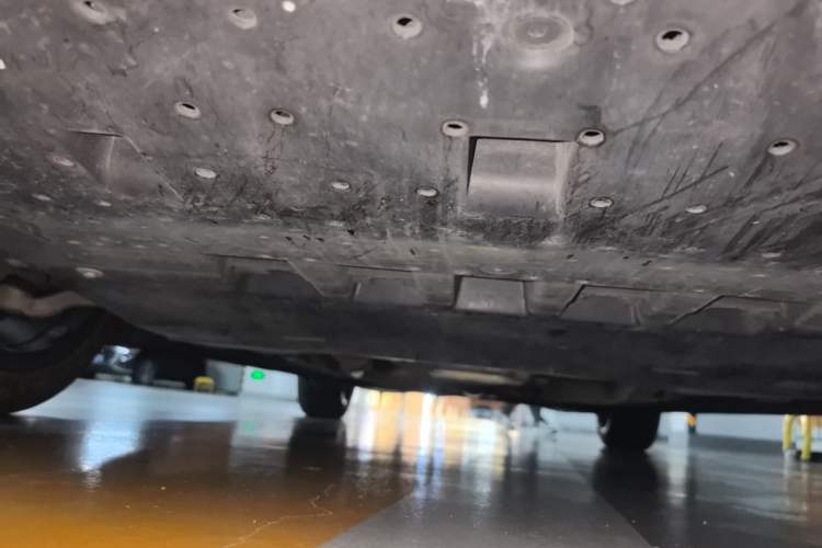Used Cadillac CT4 2023 28T Luxury Version Chassis Front