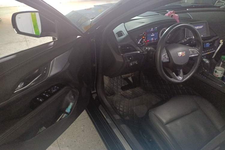 Used Cadillac CT4 2023 28T Luxury Version Driver Seat