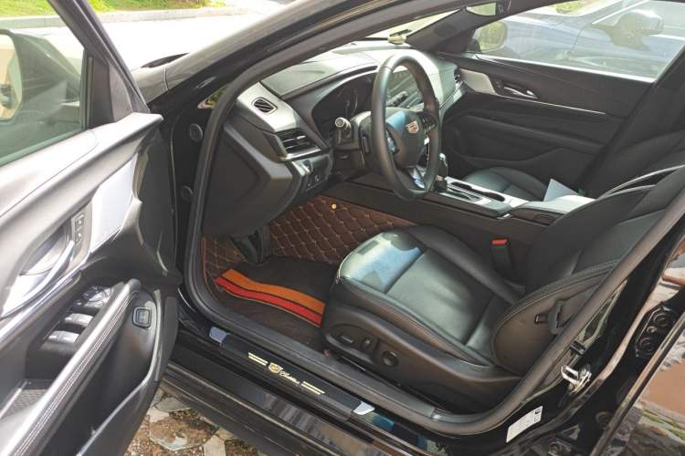 Used Cadillac CT4 2023 25T Luxury Model Driver Seat