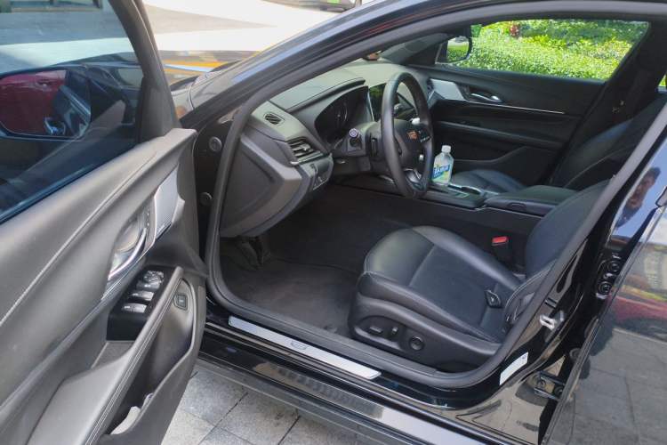 Used Cadillac CT4 2023 25T Luxury Model Driver Seat