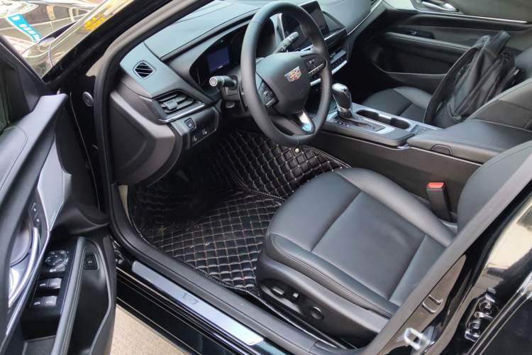 Used Cadillac CT4 2023 28T Luxury Version Driver Seat