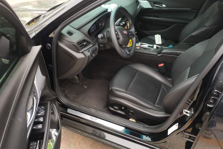 Used Cadillac CT4 2023 25T Luxury Model Driver Seat