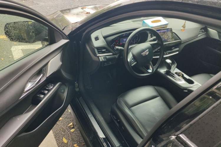 Used Cadillac CT4 2023 25T Luxury Model Driver Seat