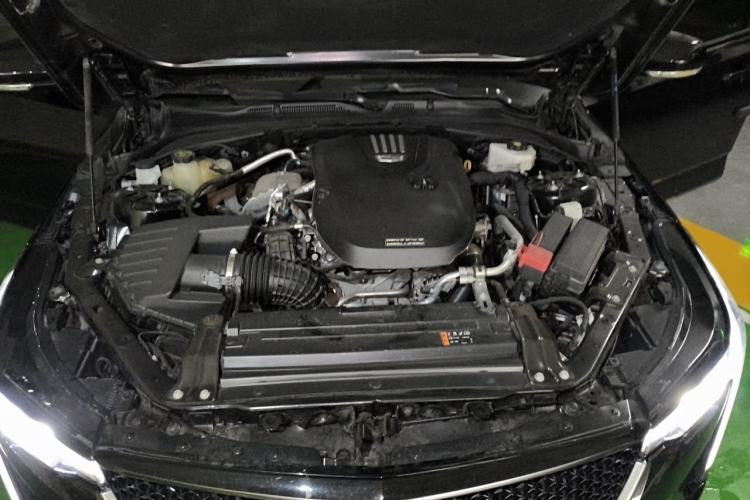 Used Cadillac CT4 2023 25T Luxury Model Engine Bay