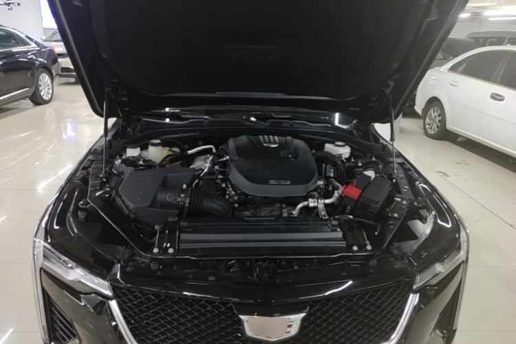 Used Cadillac CT4 2023 25T Luxury Model Engine Bay