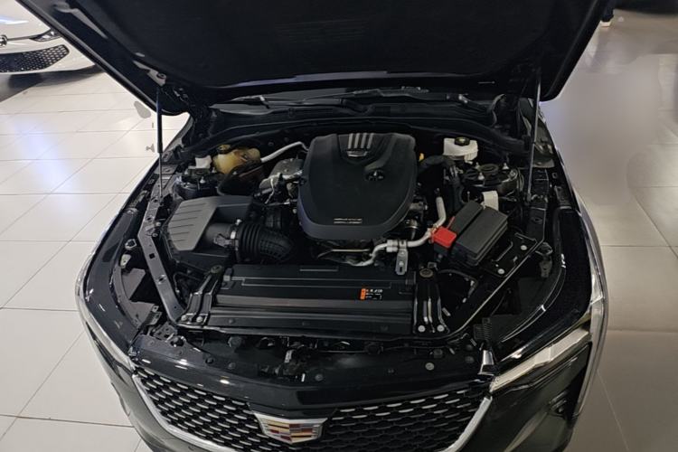 Used Cadillac CT4 2023 25T Luxury Model Engine Bay