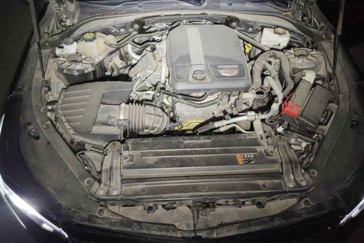 Used Cadillac CT4 2023 28T Luxury Version Engine Bay