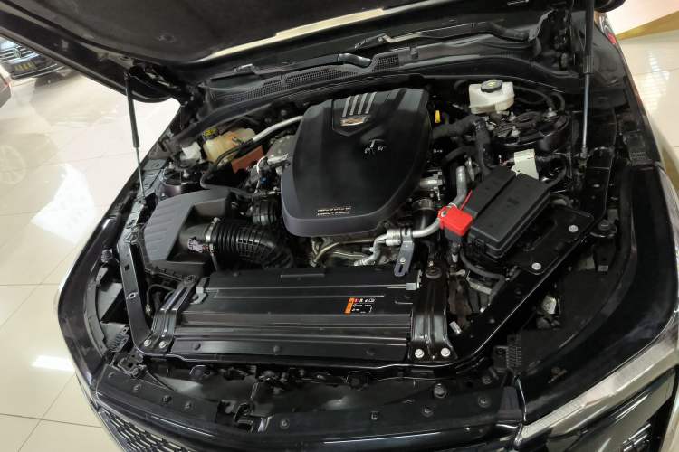 Used Cadillac CT4 2023 25T Luxury Model Engine Bay