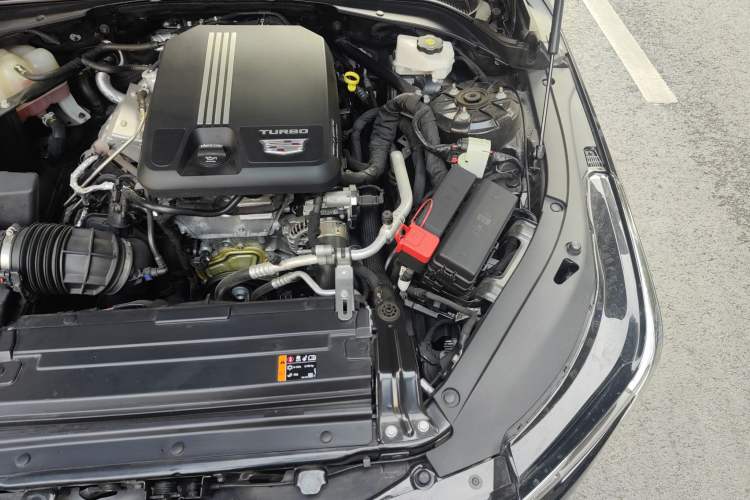 Used Cadillac CT4 2023 28T Luxury Version Engine Bay Left