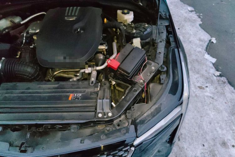 Used Cadillac CT4 2023 25T Fashion Edition Engine Bay Left