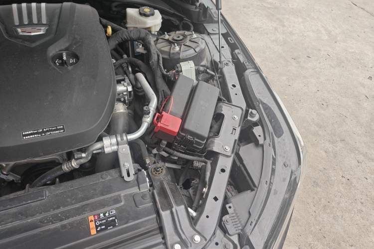 Used Cadillac CT4 2023 25T Luxury Model Engine Bay Left