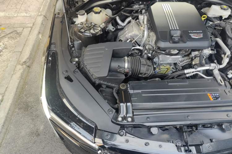 Used Cadillac CT4 2023 28T Luxury Version Engine Bay Right