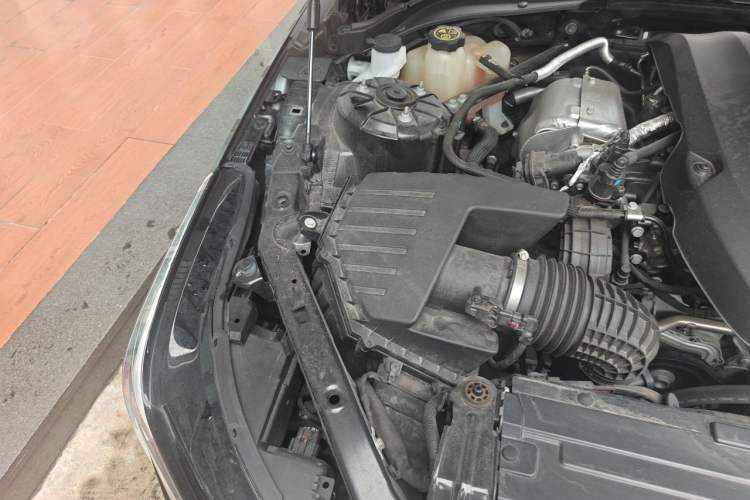 Used Cadillac CT4 2023 25T Luxury Model Engine Bay Right