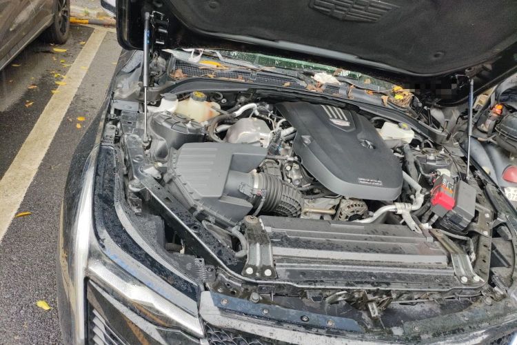 Used Cadillac CT4 2023 25T Luxury Model Engine Bay Right
