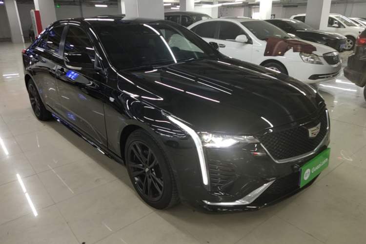 Used Cadillac CT4 2023 25T Luxury Model Front Right 45 Deg