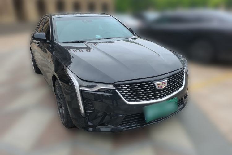 Used Cadillac CT4 2023 25T Luxury Model Front Right 45 Deg