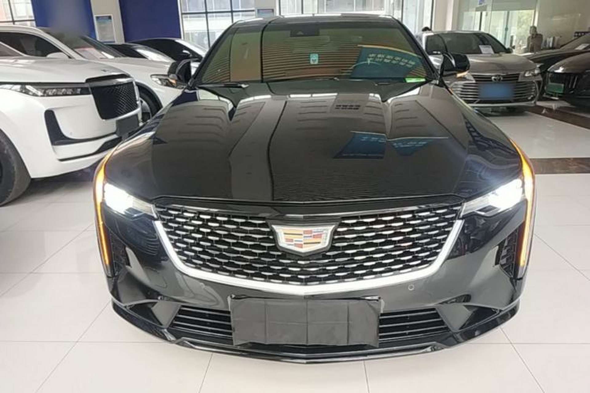 Used Cadillac CT4 2023 28T Luxury Version Front