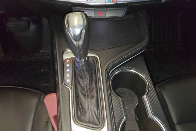 Used Cadillac CT4 2023 25T Fashion Edition Gear Lever
