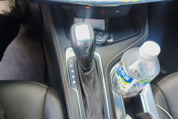 Used Cadillac CT4 2023 25T Luxury Model Gear Lever