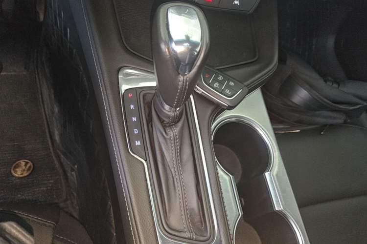 Used Cadillac CT4 2023 25T Luxury Model Gear Lever