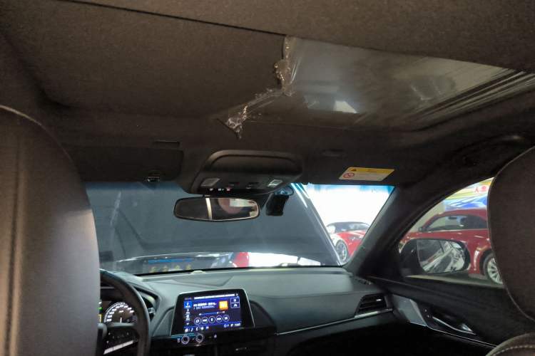 Used Cadillac CT4 2023 25T Luxury Model Headliner