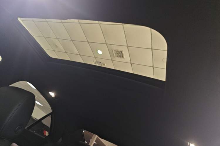 Used Cadillac CT4 2023 25T Luxury Model Headliner