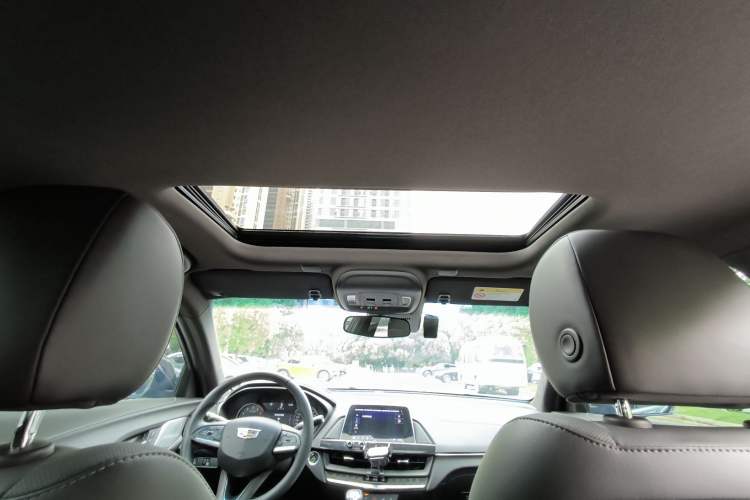 Used Cadillac CT4 2023 28T Luxury Version Headliner