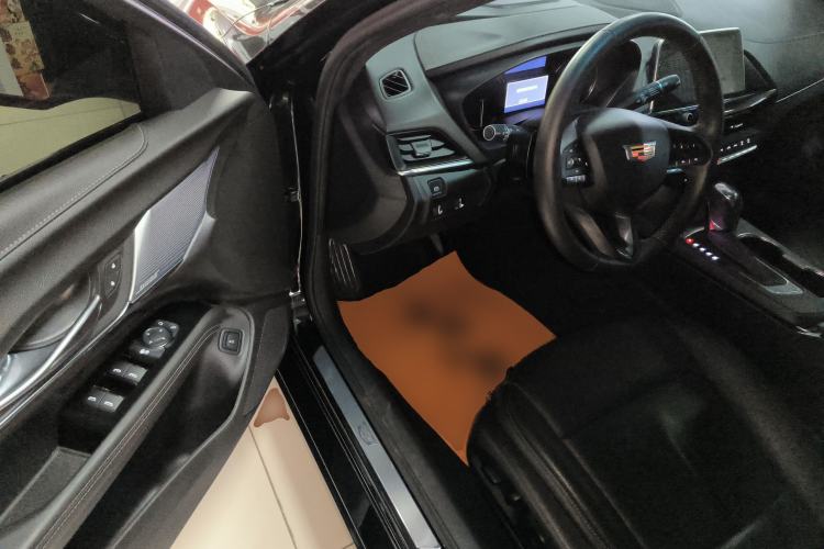 Used Cadillac CT4 2023 25T Luxury Model Interior 3