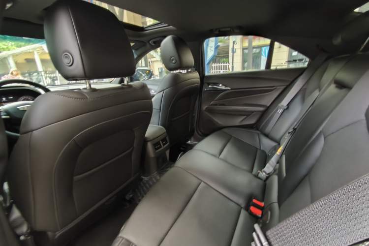 Used Cadillac CT4 2023 28T Luxury Version Interior 3