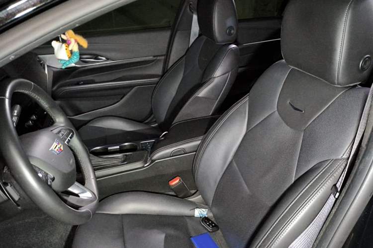 Used Cadillac CT4 2023 25T Luxury Model Left Front Seat