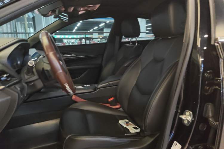 Used Cadillac CT4 2023 25T Fashion Edition Left Front Seat