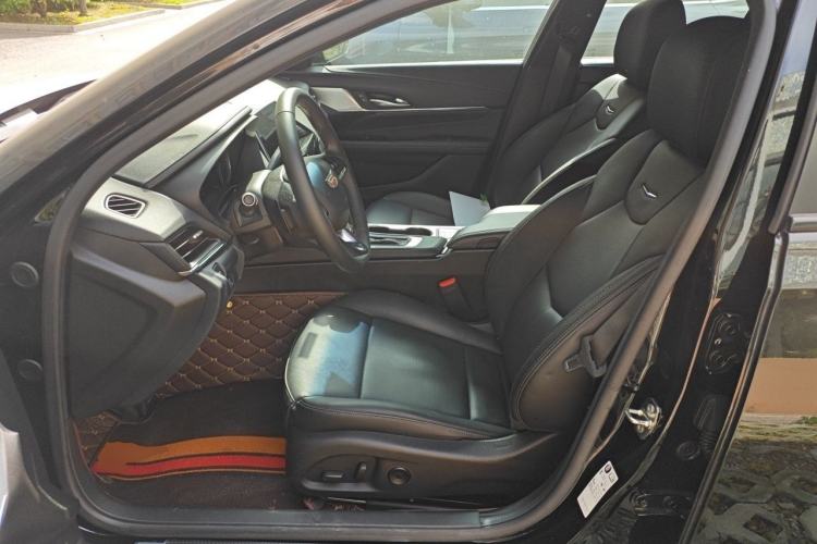 Used Cadillac CT4 2023 25T Luxury Model Left Front Seat