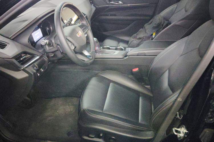Used Cadillac CT4 2023 25T Fashion Edition Left Front Seat