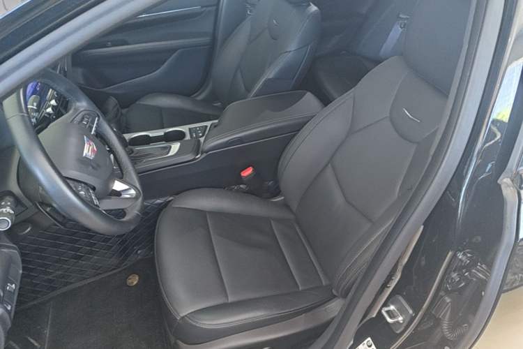 Used Cadillac CT4 2023 25T Luxury Model Left Front Seat