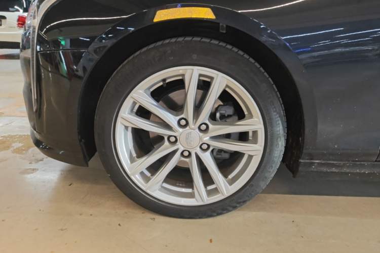 Used Cadillac CT4 2023 25T Fashion Edition Left Front Wheel Hub