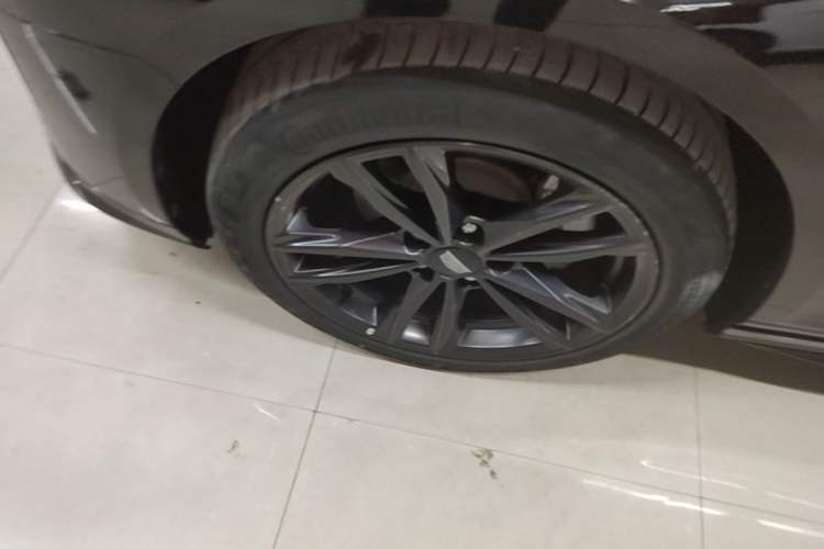 Used Cadillac CT4 2023 25T Luxury Model Left Front Wheel Hub