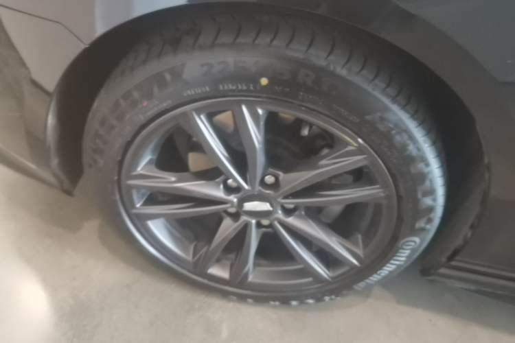 Used Cadillac CT4 2023 25T Luxury Model Left Front Wheel Hub
