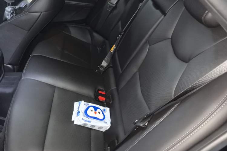 Used Cadillac CT4 2023 28T Luxury Version Left Rear Seat