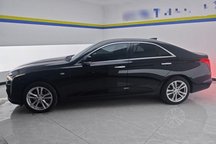 Used Cadillac CT4 2023 25T Fashion Edition Left Side