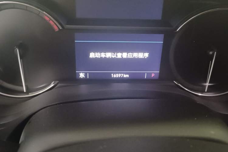 Used Cadillac CT4 2023 25T Luxury Model Odometer Close Up